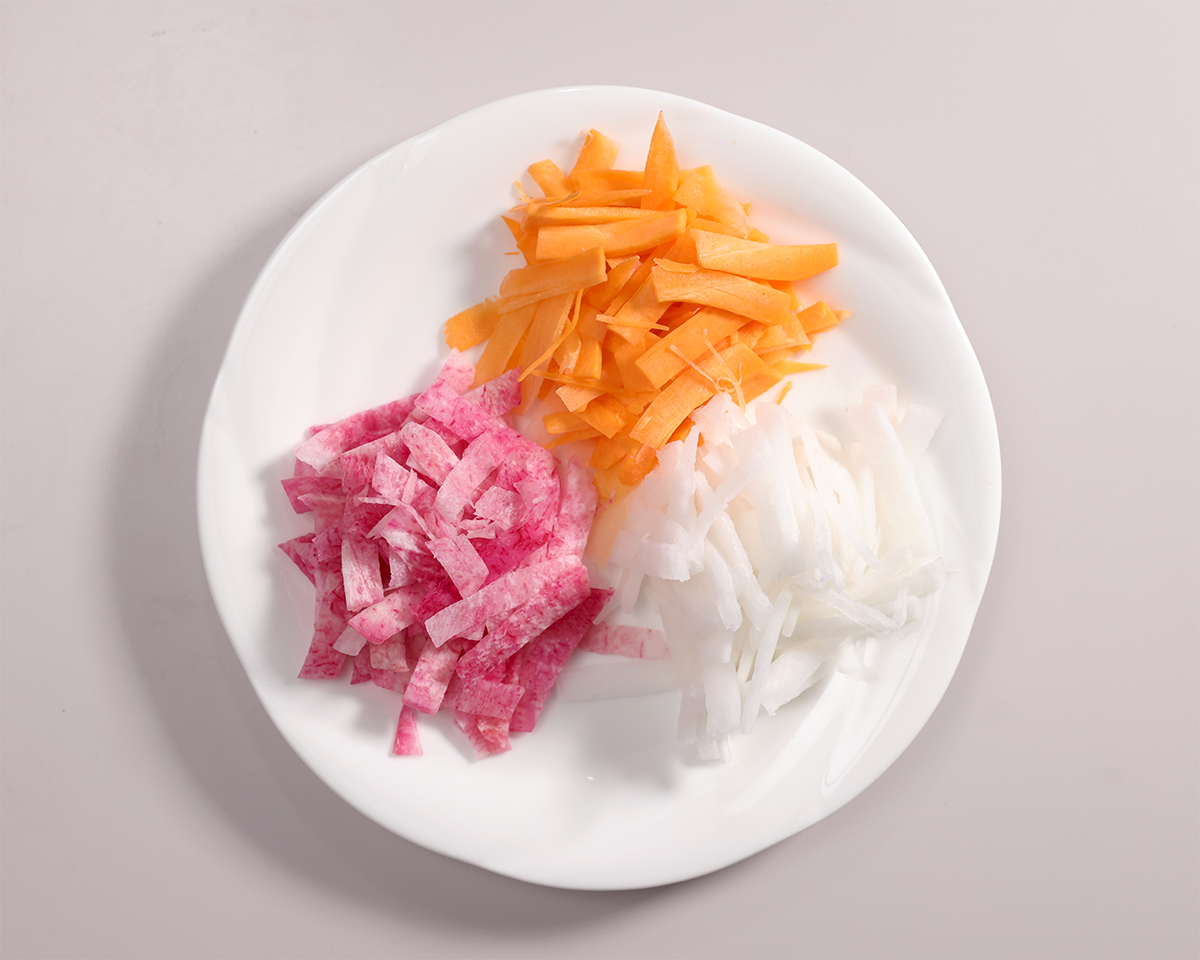 大根・紅芯大根・人参短冊切り
