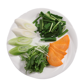 人参半月・ニラ・水菜カット・白葱斜め切り